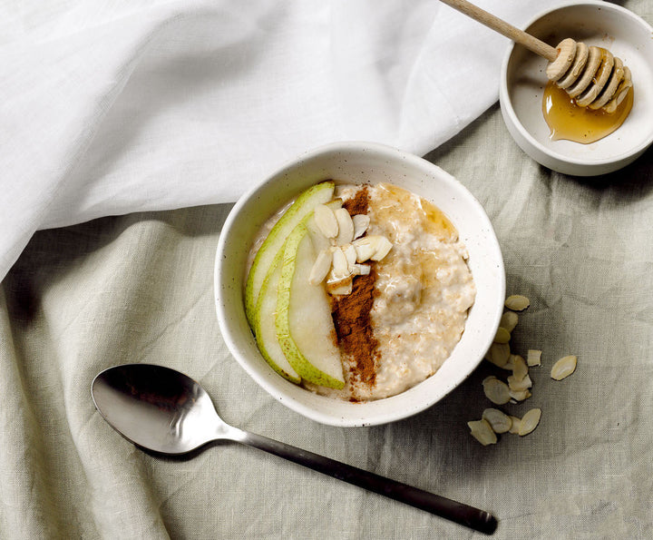 RECIPE: GUT-FREINDLY VANILLA & CINNAMON PORRIDGE